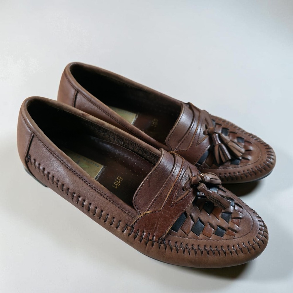 Vintage American Weekend Mens 7 / Wimens 8.5 Soft Leather Classic Tassle Loafers